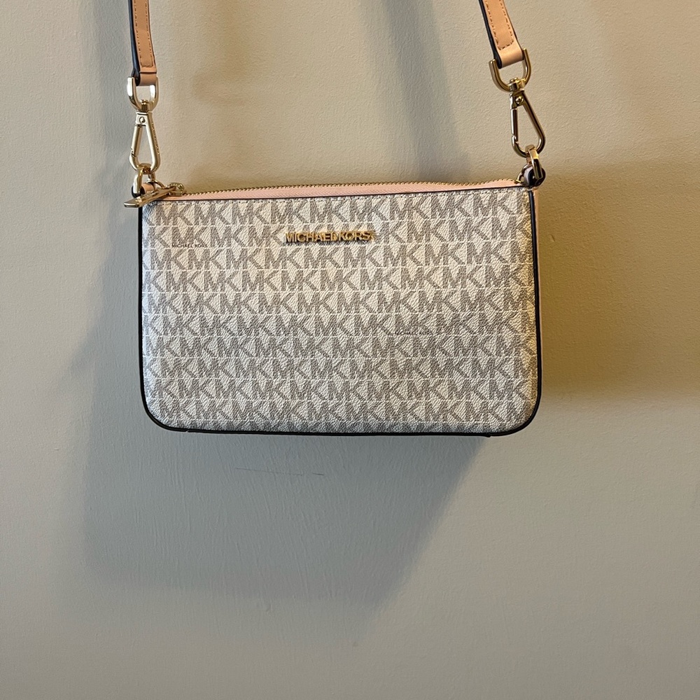 Michael Kors Cream-grey surrounded with Pale pink Crossbody Bag.. zip pouchette